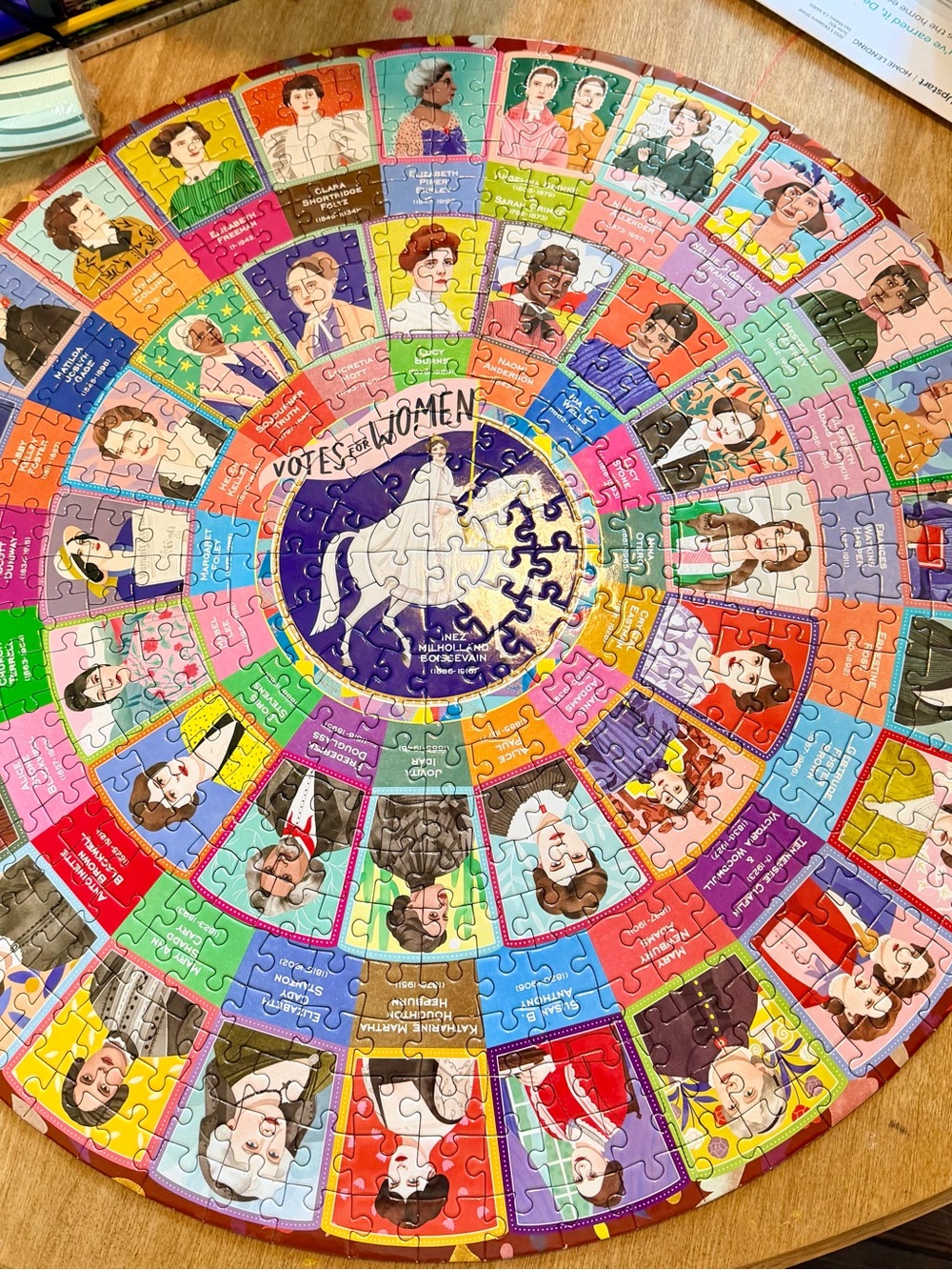 Eeboo Votes for Women 500-Piece Round Puzzle - Colorful Illustrated History - Picture 2 of 5